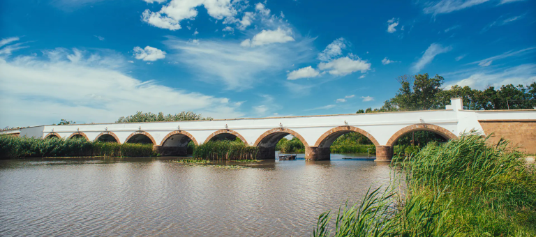 9 arch bridge hortobágy - Countryside Hungary