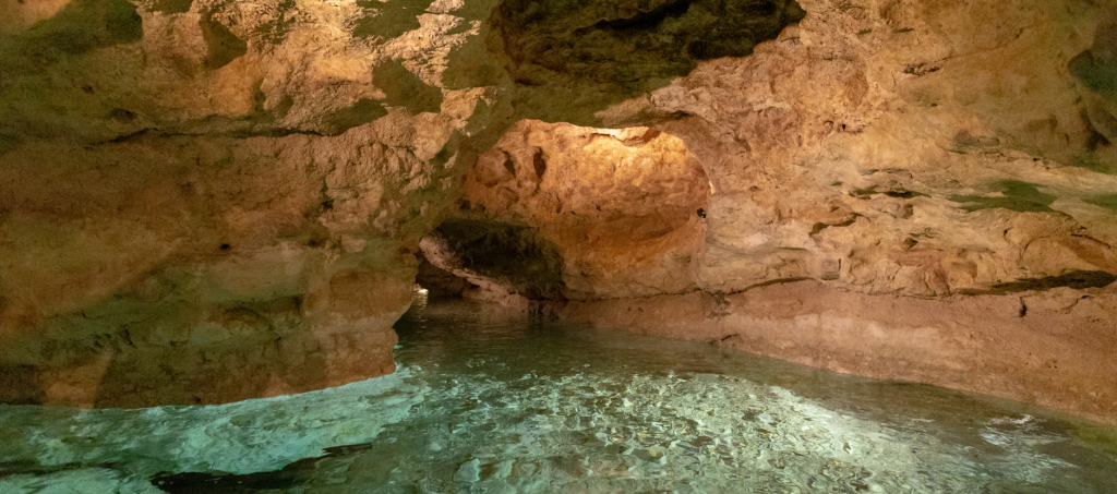 Underground boat ride in Tapolca Lake Cave