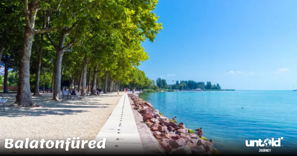 Balatofured Tagore Promenade in summer